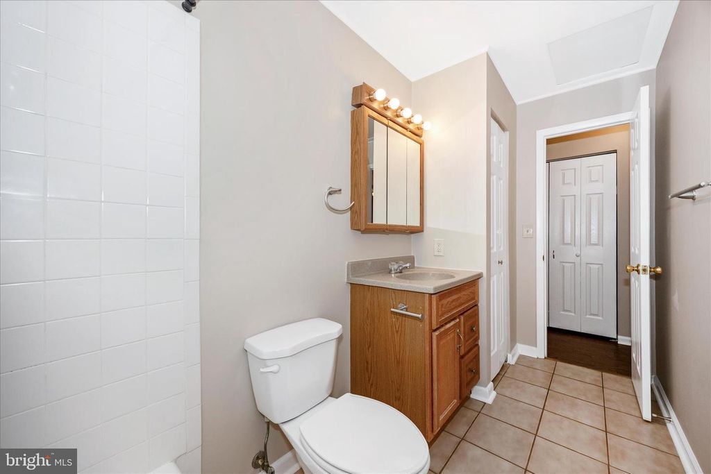 Image 23 of property listing at 11005 HORSESHOE DR, Frederick, MD 21701
