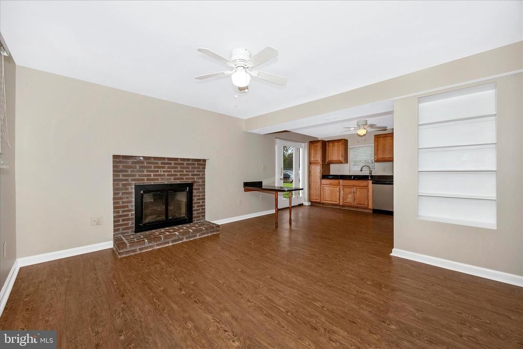 Image 26 of property listing at 11005 HORSESHOE DR, Frederick, MD 21701