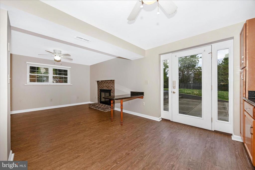 Image 32 of property listing at 11005 HORSESHOE DR, Frederick, MD 21701