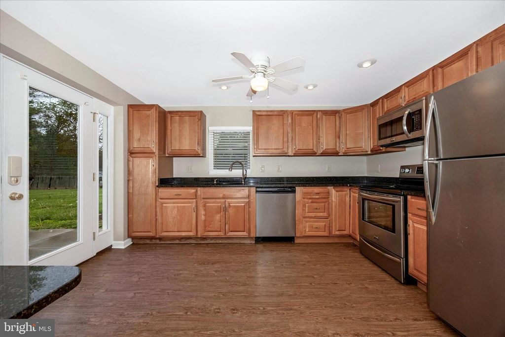 Image 33 of property listing at 11005 HORSESHOE DR, Frederick, MD 21701