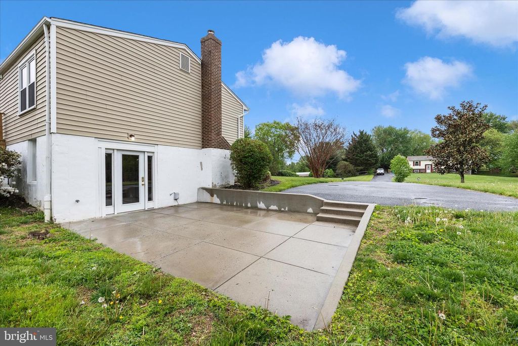 Image 44 of property listing at 11005 HORSESHOE DR, Frederick, MD 21701