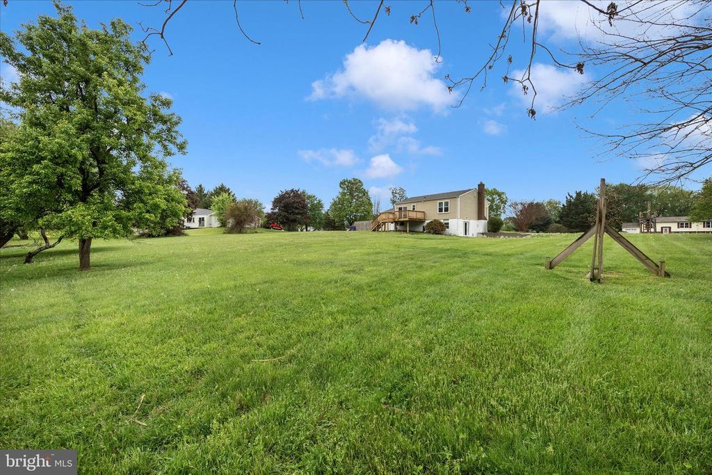 Image 47 of property listing at 11005 HORSESHOE DR, Frederick, MD 21701