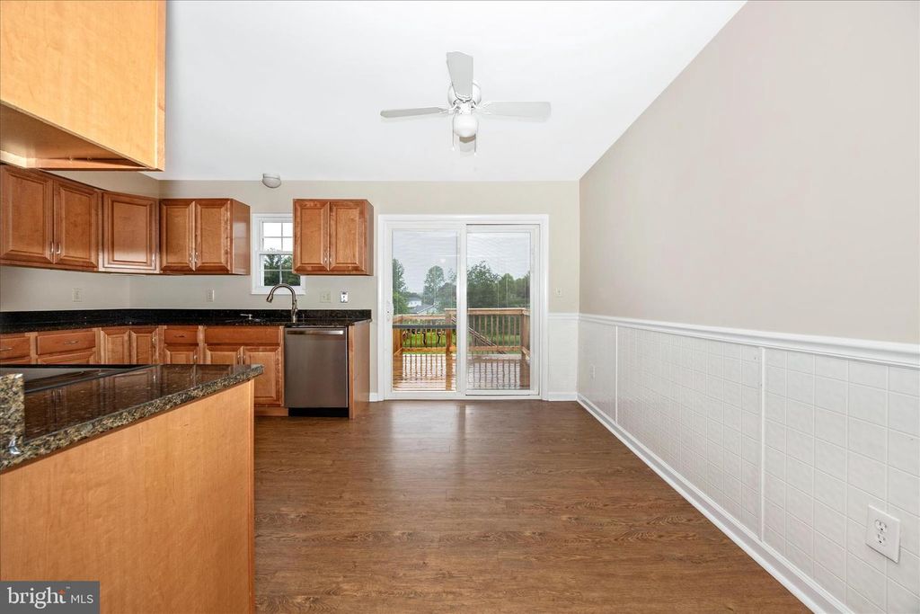 Image 8 of property listing at 11005 HORSESHOE DR, Frederick, MD 21701