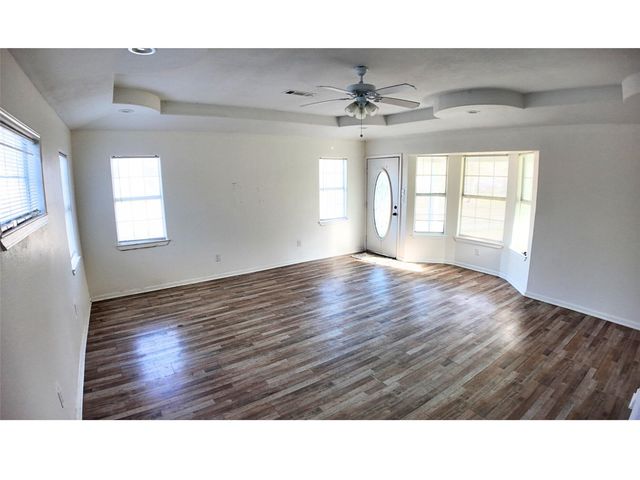 1330 Hwy 1131, Vidor, TX 77662