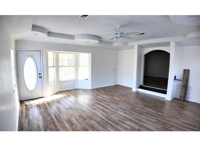 1330 Hwy 1131, Vidor, TX 77662