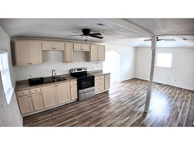 1330 Hwy 1131, Vidor, TX 77662