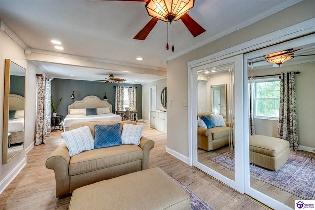 135 Meadowlake Drive, Radcliff, KY 40160