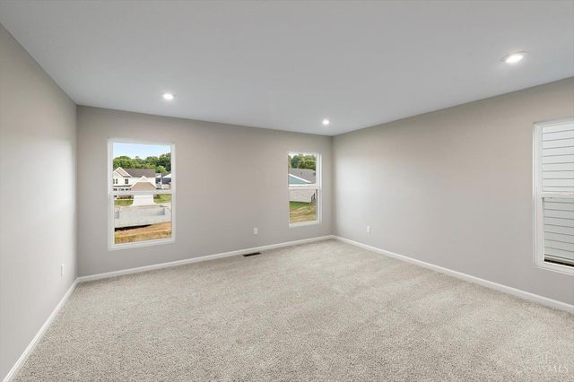 2587 Golden Leaf Drive, Beavercreek, OH 45431