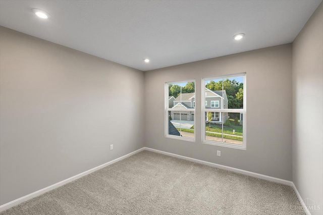 2587 Golden Leaf Drive, Beavercreek, OH 45431