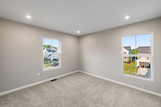 2587 Golden Leaf Drive, Beavercreek, OH 45431