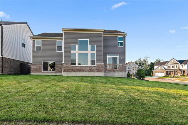 2587 Golden Leaf Drive, Beavercreek, OH 45431