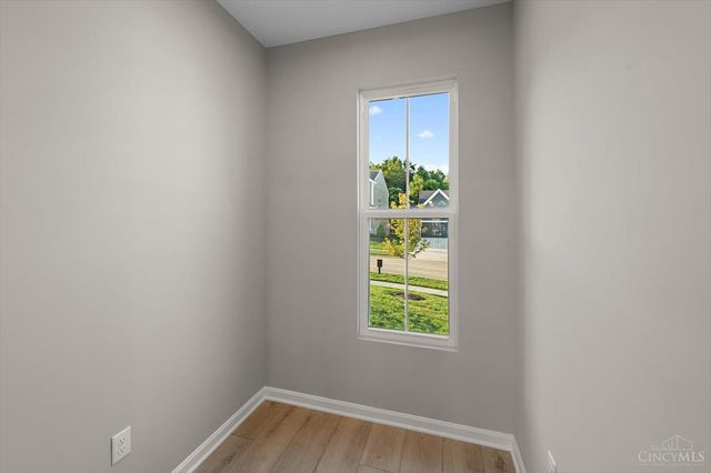 2587 Golden Leaf Drive, Beavercreek, OH 45431
