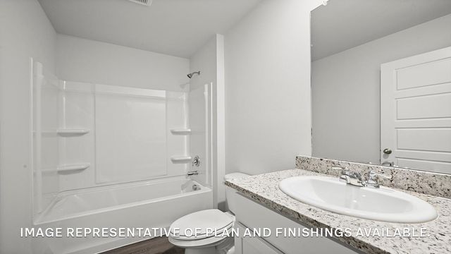 7965 CLOVE PASTURE DR E, Millington, TN 38053