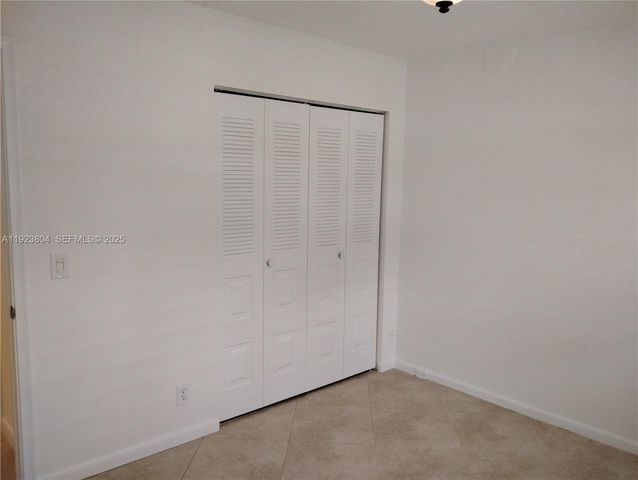 901 SW 128th Ter 103A, Pembroke Pines, FL 33027