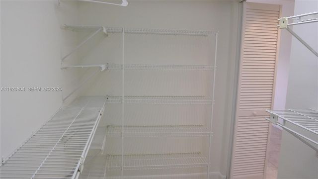 901 SW 128th Ter 103A, Pembroke Pines, FL 33027