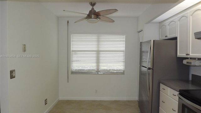 901 SW 128th Ter 103A, Pembroke Pines, FL 33027