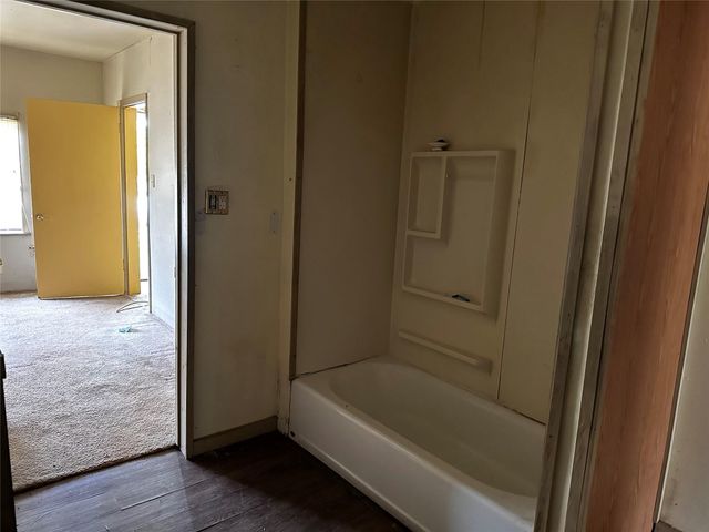 213 W Lobit Street, Baytown, TX 77520