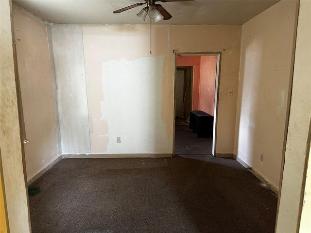 213 W Lobit Street, Baytown, TX 77520