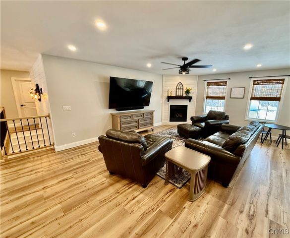 11 Carly Court, Hastings, NY 13036