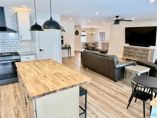 11 Carly Court, Hastings, NY 13036