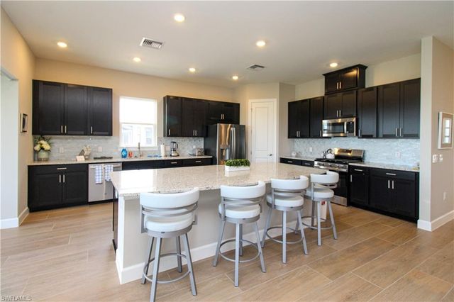 15765 Cortina ST, Naples, FL 34114