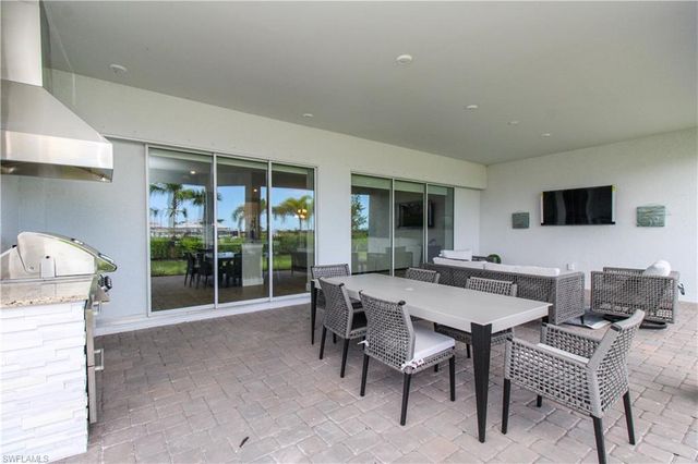 15765 Cortina ST, Naples, FL 34114