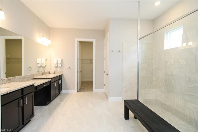 15765 Cortina ST, Naples, FL 34114