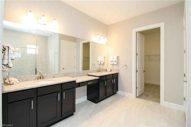 15765 Cortina ST, Naples, FL 34114