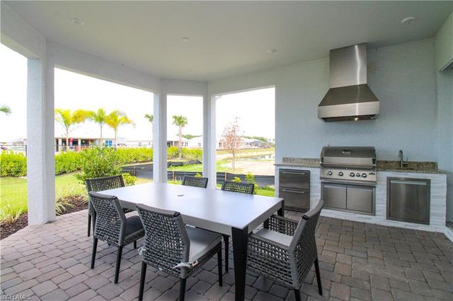 15765 Cortina ST, Naples, FL 34114