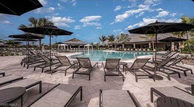 15765 Cortina ST, Naples, FL 34114