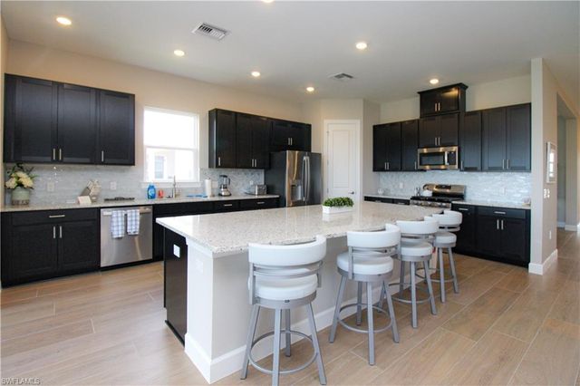 15765 Cortina ST, Naples, FL 34114