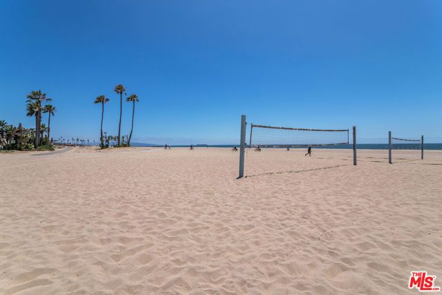 7045 Trolleyway, Playa Del Rey (los Angeles), CA 90293