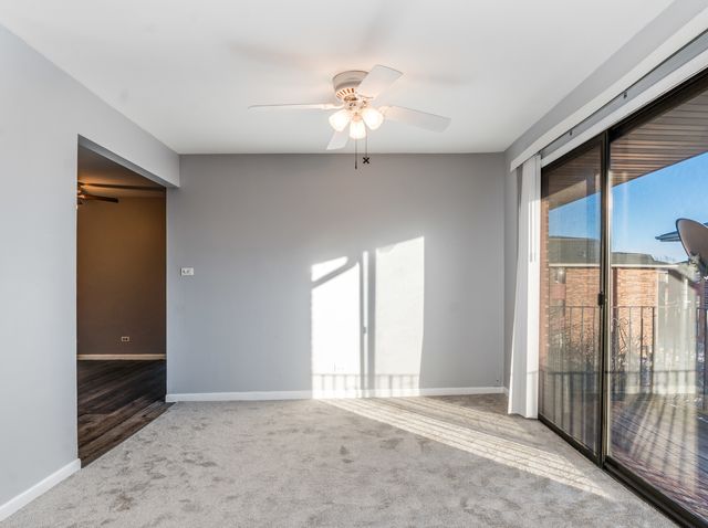 15818 TERRACE Drive R3, Oak Forest, IL 60452