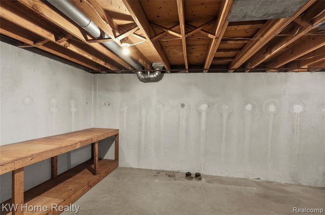 17524 Park Street, Livonia, MI 48152