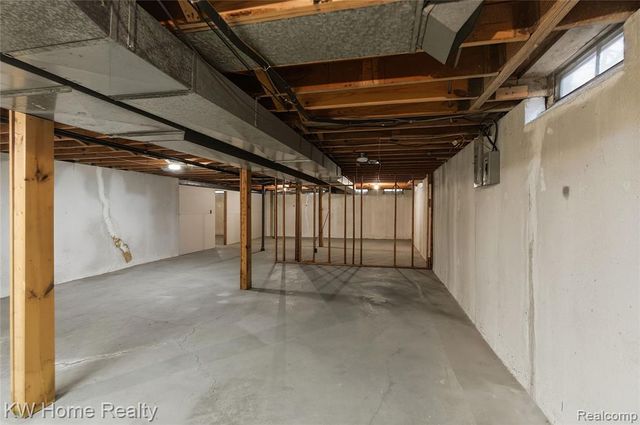 17524 Park Street, Livonia, MI 48152