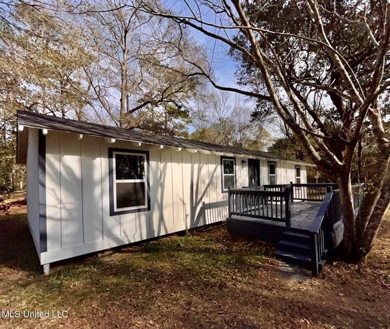 10032 Johns Bayou Road, Vancleave, MS 39565