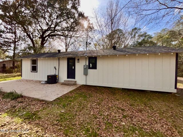 10032 Johns Bayou Road, Vancleave, MS 39565