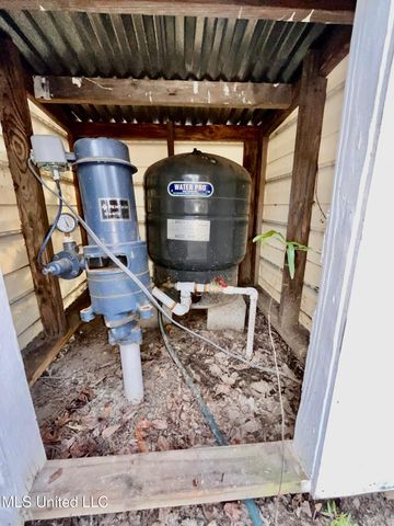 10032 Johns Bayou Road, Vancleave, MS 39565