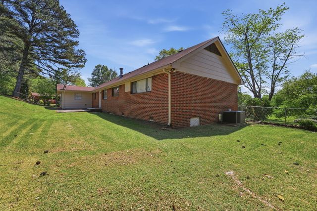 4603 Parkside Lane, Chattanooga, TN 37416