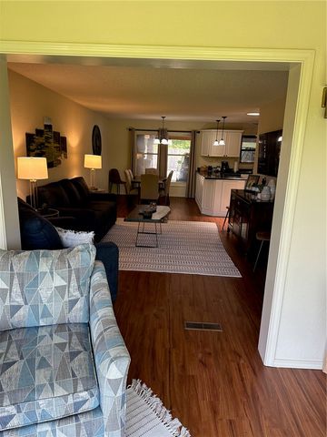 4 Bentley Lane, Bella Vista, AR 72715