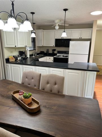 4 Bentley Lane, Bella Vista, AR 72715