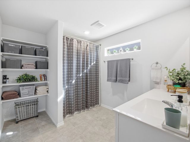 521 Bronze Circle E, Springtown, TX 76082