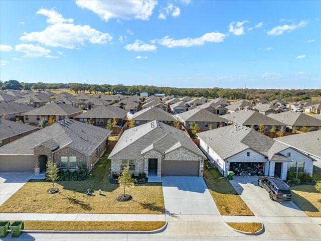 521 Bronze Circle E, Springtown, TX 76082