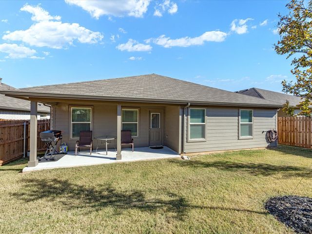 521 Bronze Circle E, Springtown, TX 76082