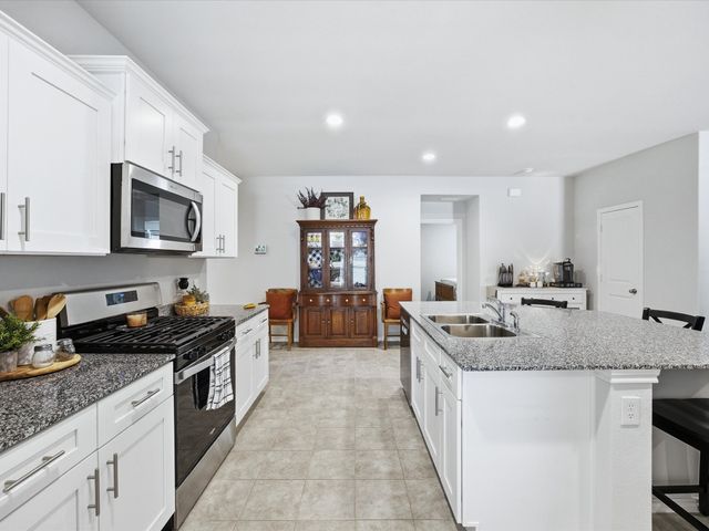 521 Bronze Circle E, Springtown, TX 76082