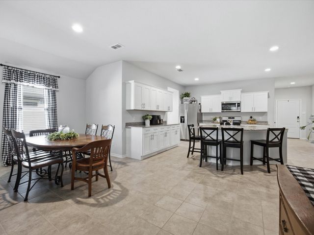 521 Bronze Circle E, Springtown, TX 76082