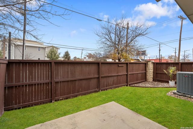 2003 McCullough, San Antonio, TX 78212