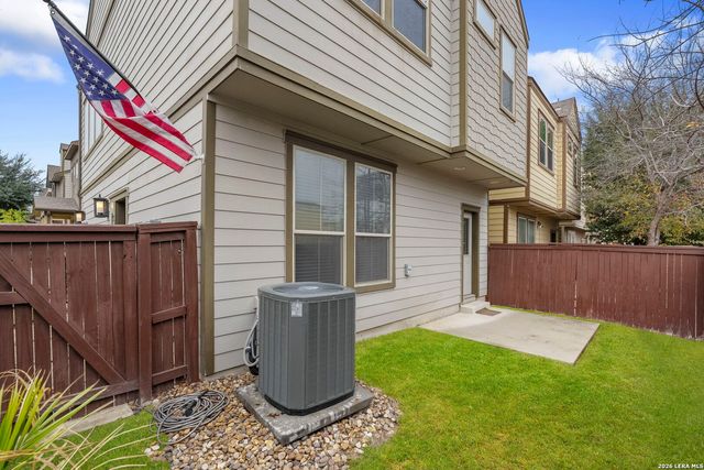 2003 McCullough, San Antonio, TX 78212