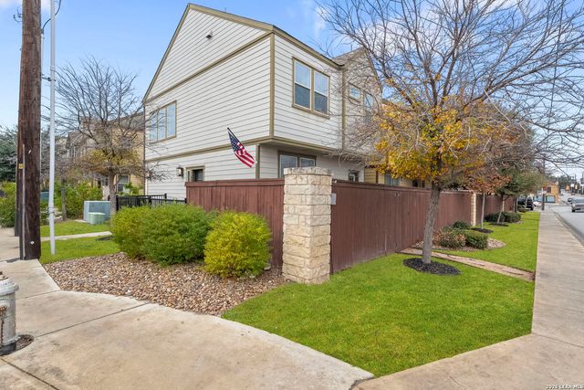 2003 McCullough, San Antonio, TX 78212