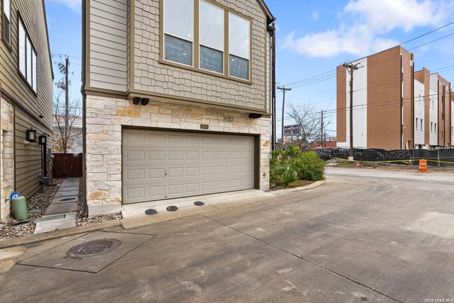 2003 McCullough, San Antonio, TX 78212